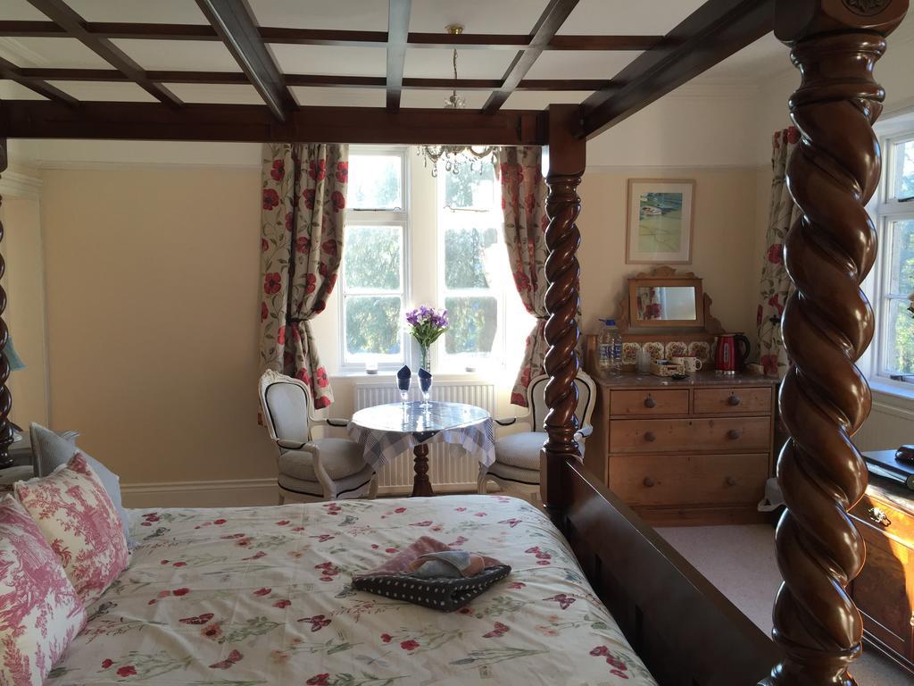 Whitchurch  The Priory B&B الغرفة الصورة