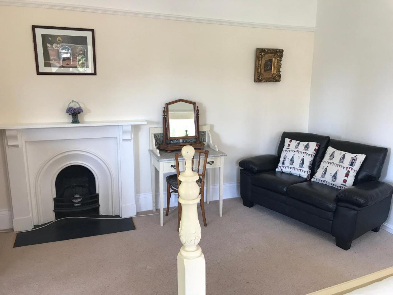 Whitchurch  The Priory B&B المظهر الخارجي الصورة