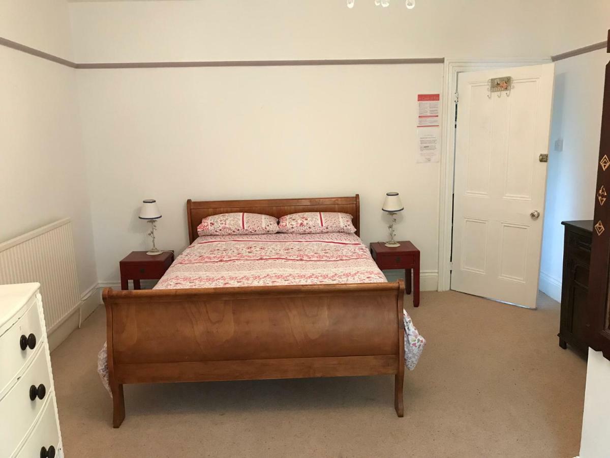 Whitchurch  The Priory B&B المظهر الخارجي الصورة