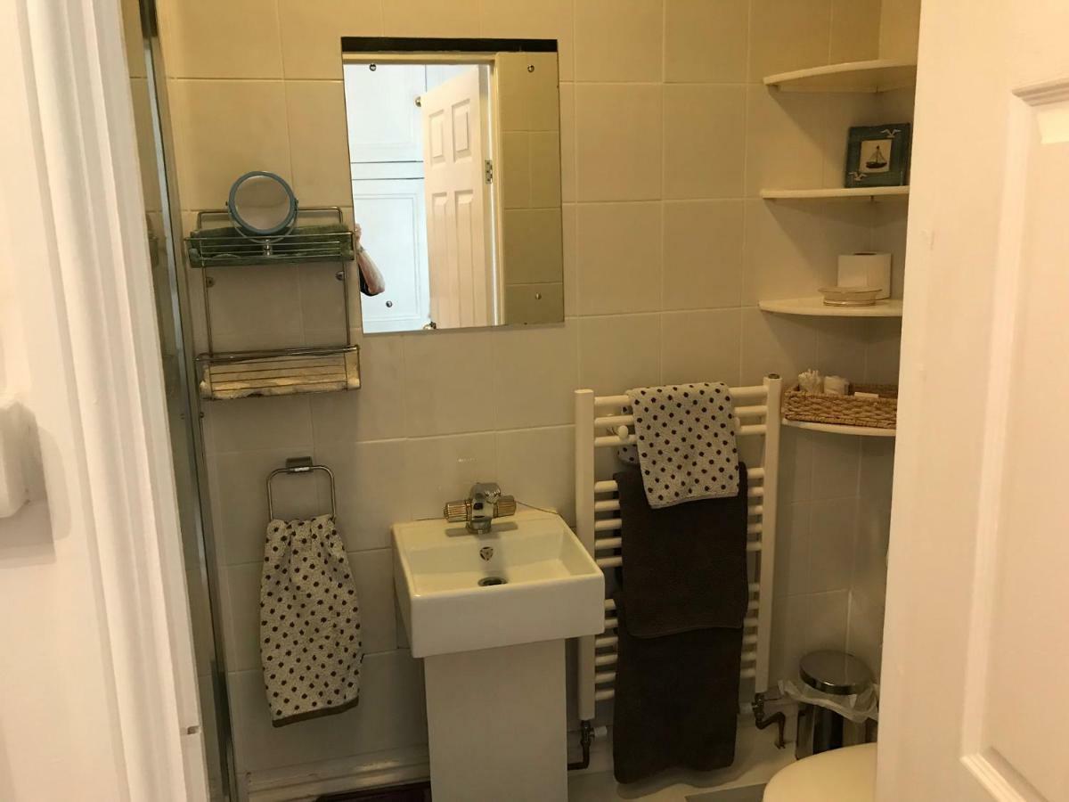 Whitchurch  The Priory B&B المظهر الخارجي الصورة